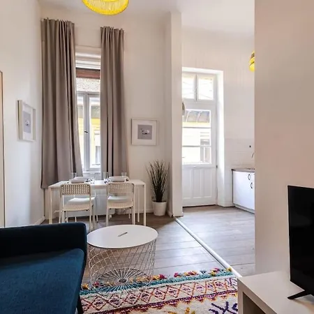 Apartment Westend Prime Location *